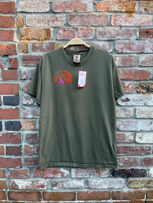 nike acg embroidered tee