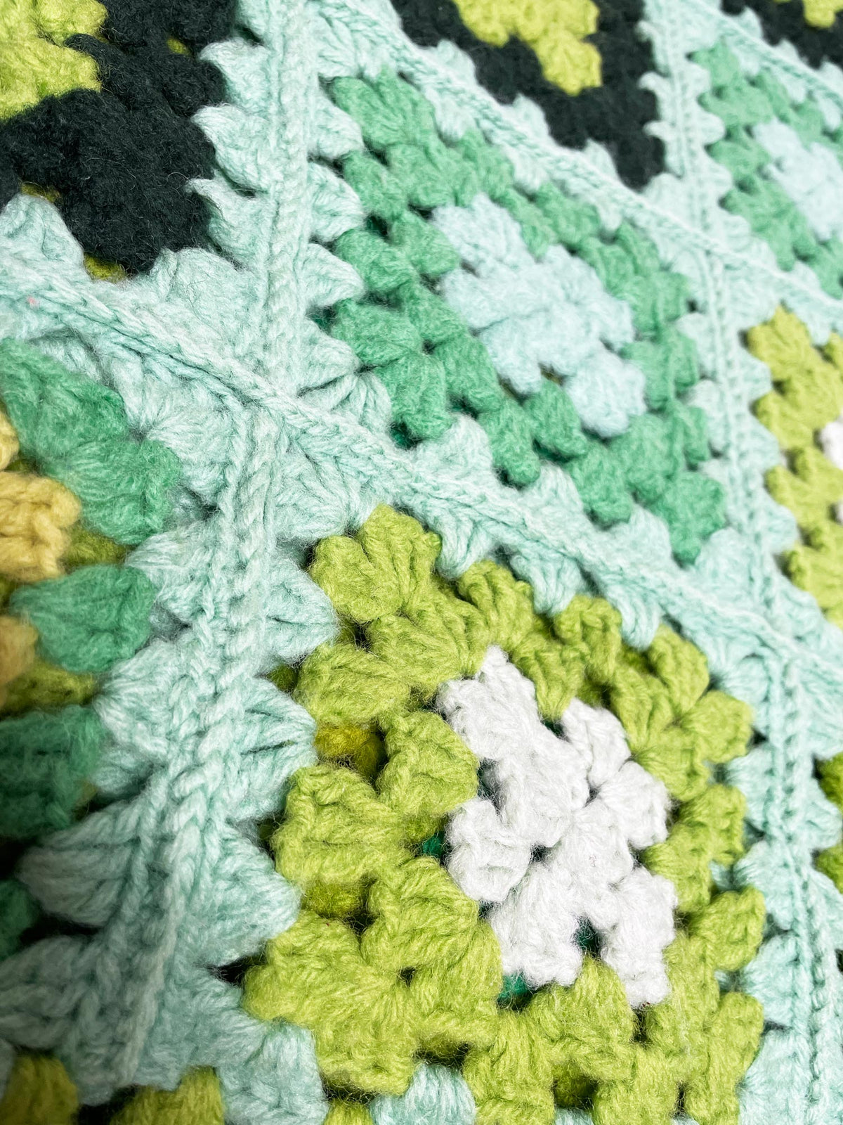 vintage 70s handmade granny square crochet knit afghan blanket