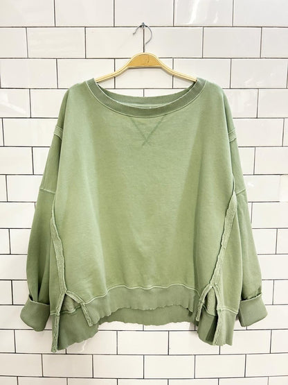 ae big hug oversized sweatshirt - good market thrift store