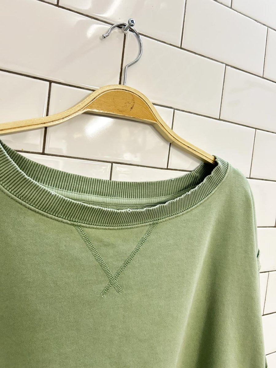 ae big hug oversized sweatshirt - good market thrift store