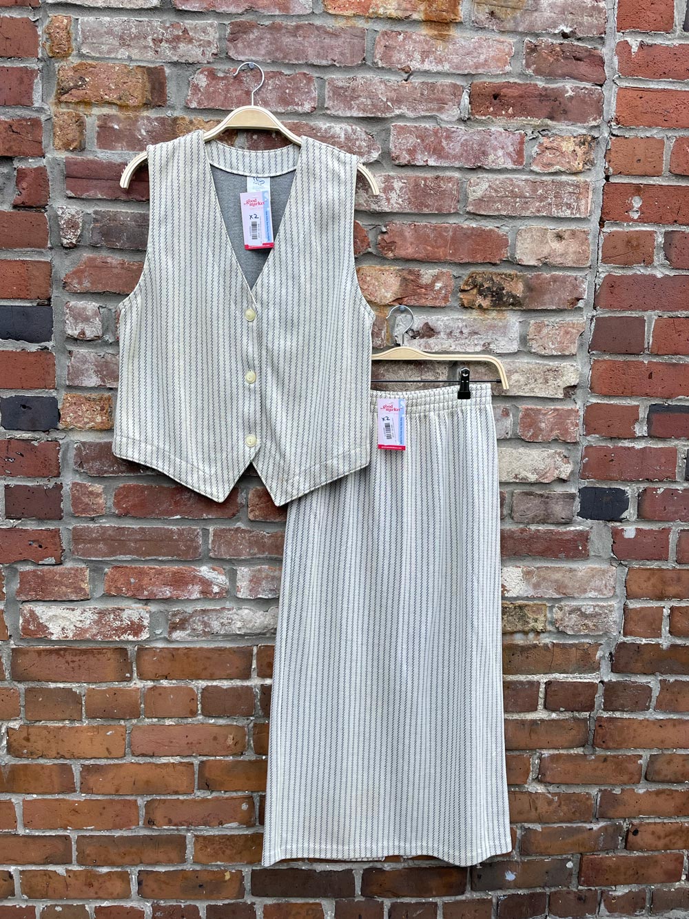 vintage weekenders poly-knit midi skirt + vest set