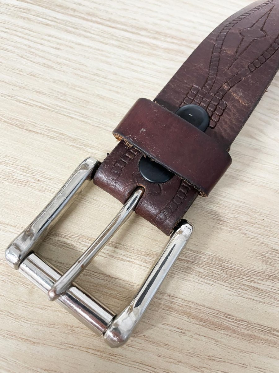 vintage tooled leather belt | made in Canada - good market thrift store