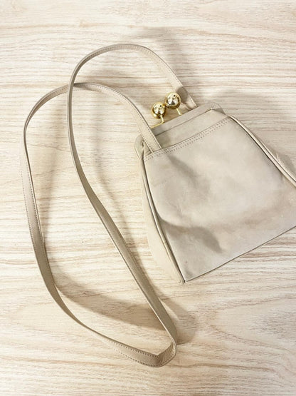 vintage browns kiss lock clasp leather bag - good market thrift store