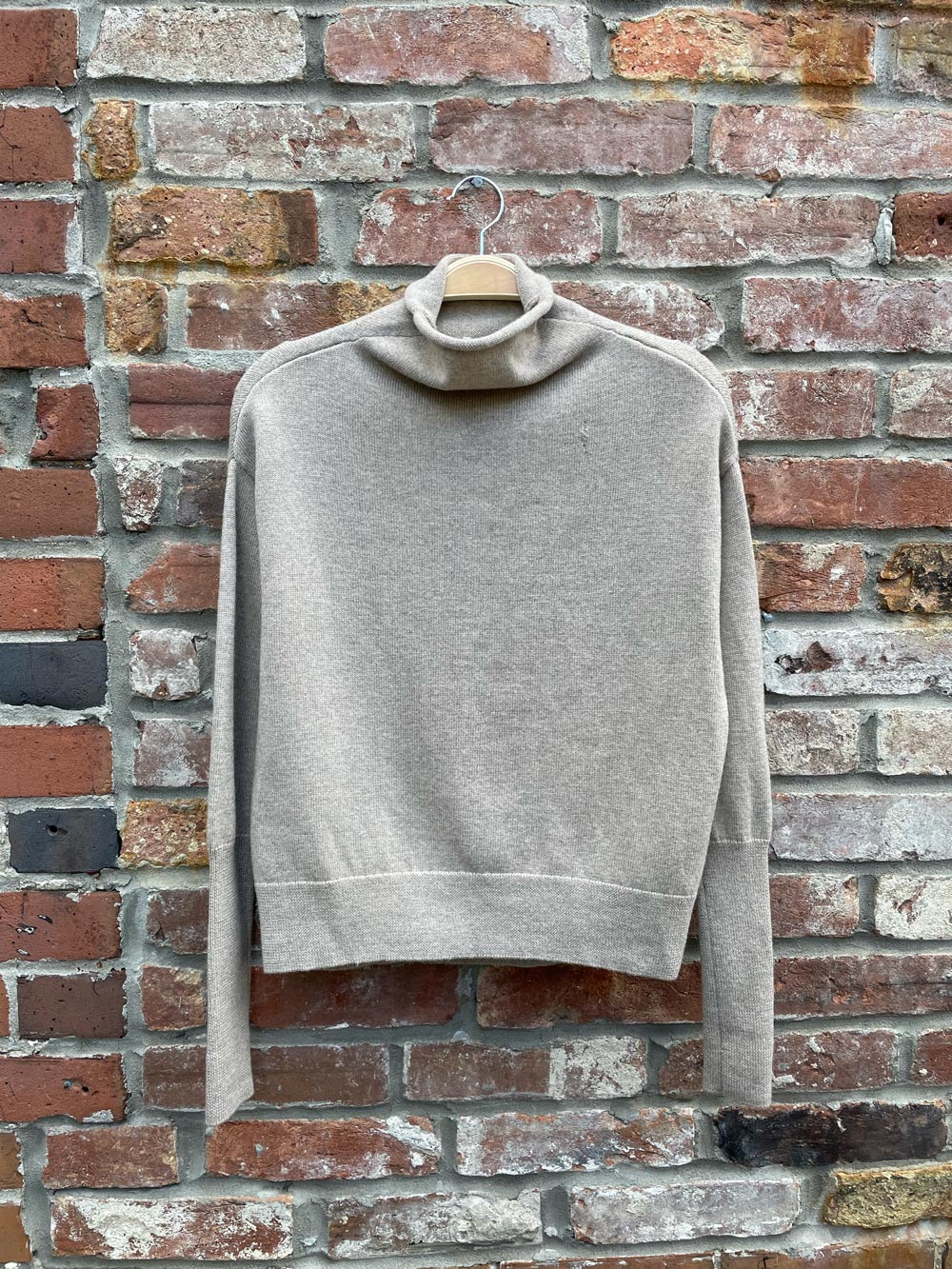 wilfred cyprie merino wool sweater