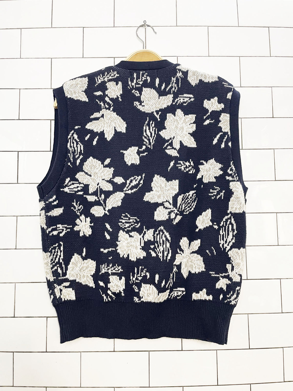 vintage jones new york knit floral vest