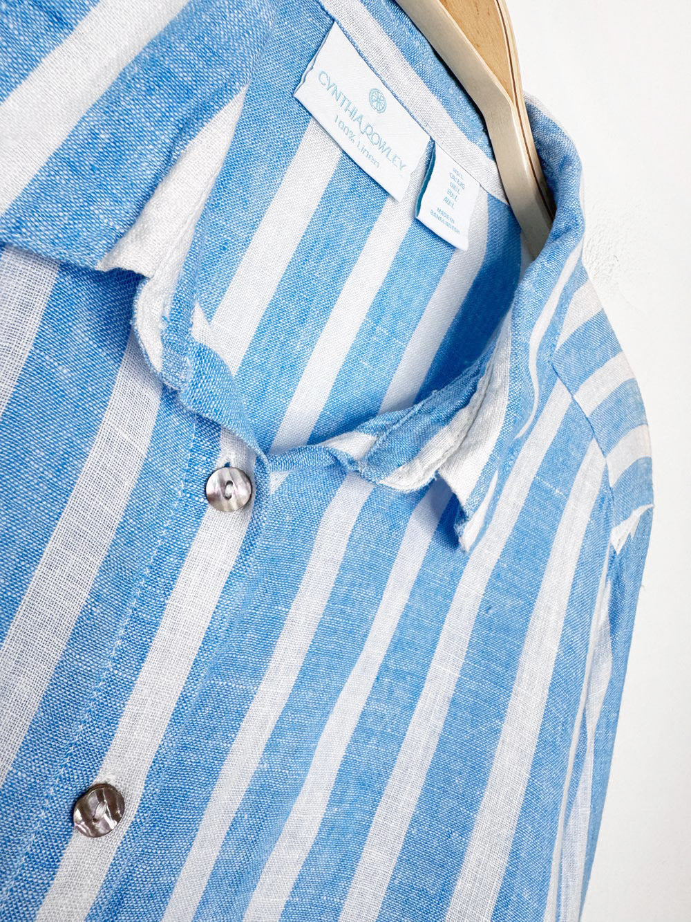 cynthia rowley 100% linen boxy cropped blue stripe full button shirt