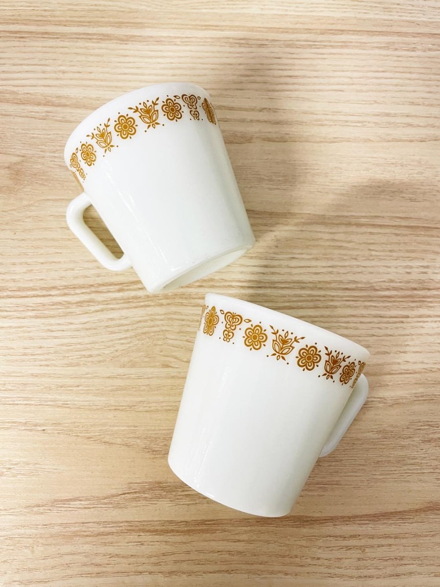 x2 pyrex spring blossom milk glass mugs - good market thrift store