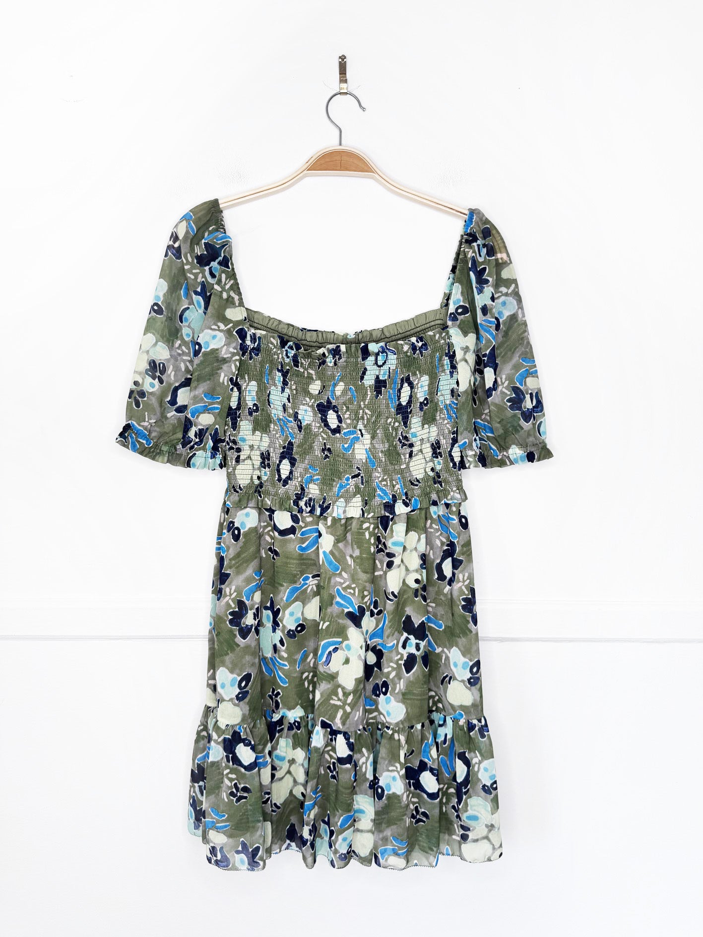 nwt wilfred laken chiffon floral puff sleeve smocked mini dress | aritzia