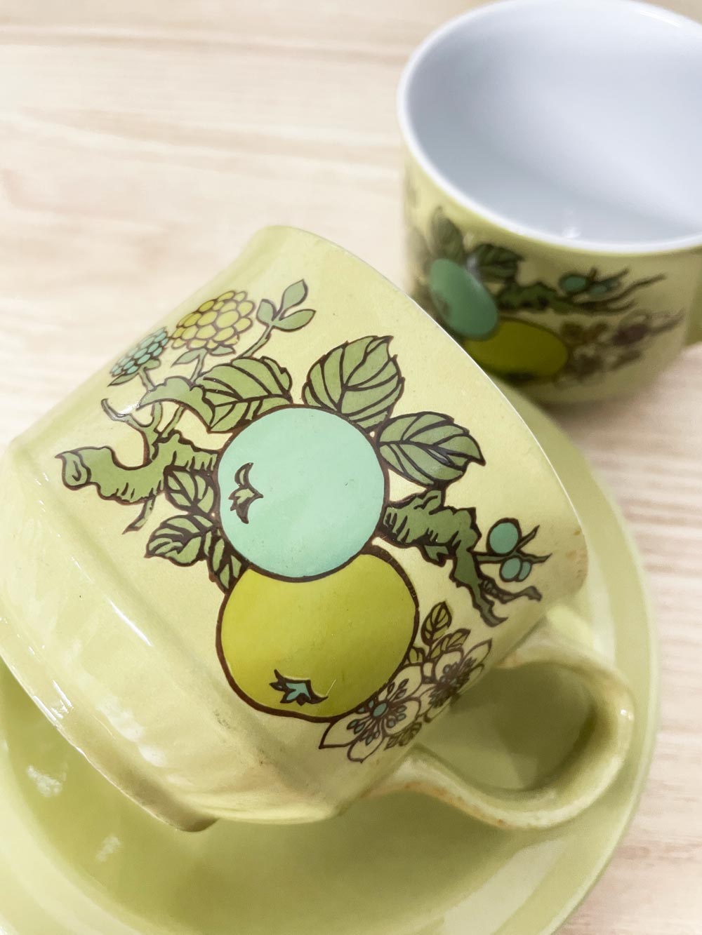 x2 vintage 70s alfred deakin appledore avacado teacup set | england - good market thrift store