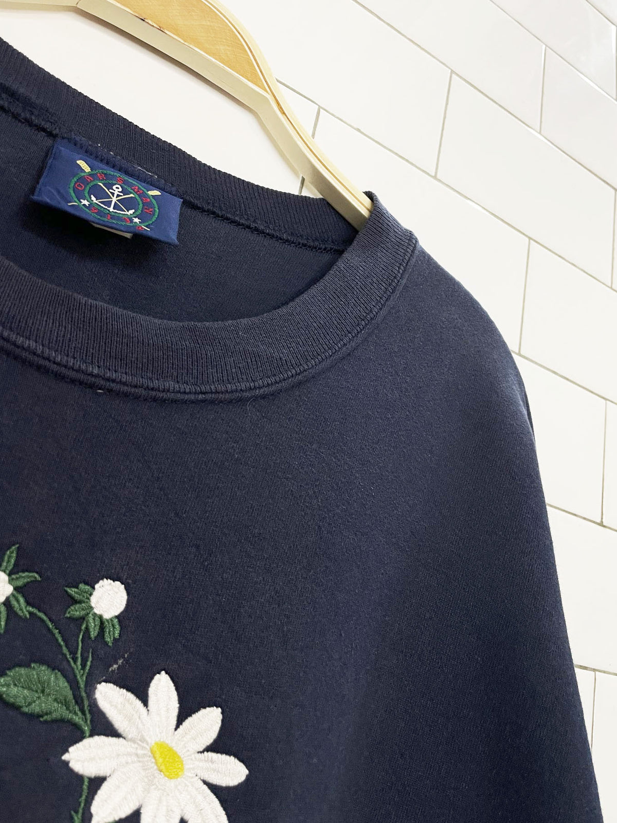 vintage oarsman 913 montauk floral embroidered sweatshirt | made in USA