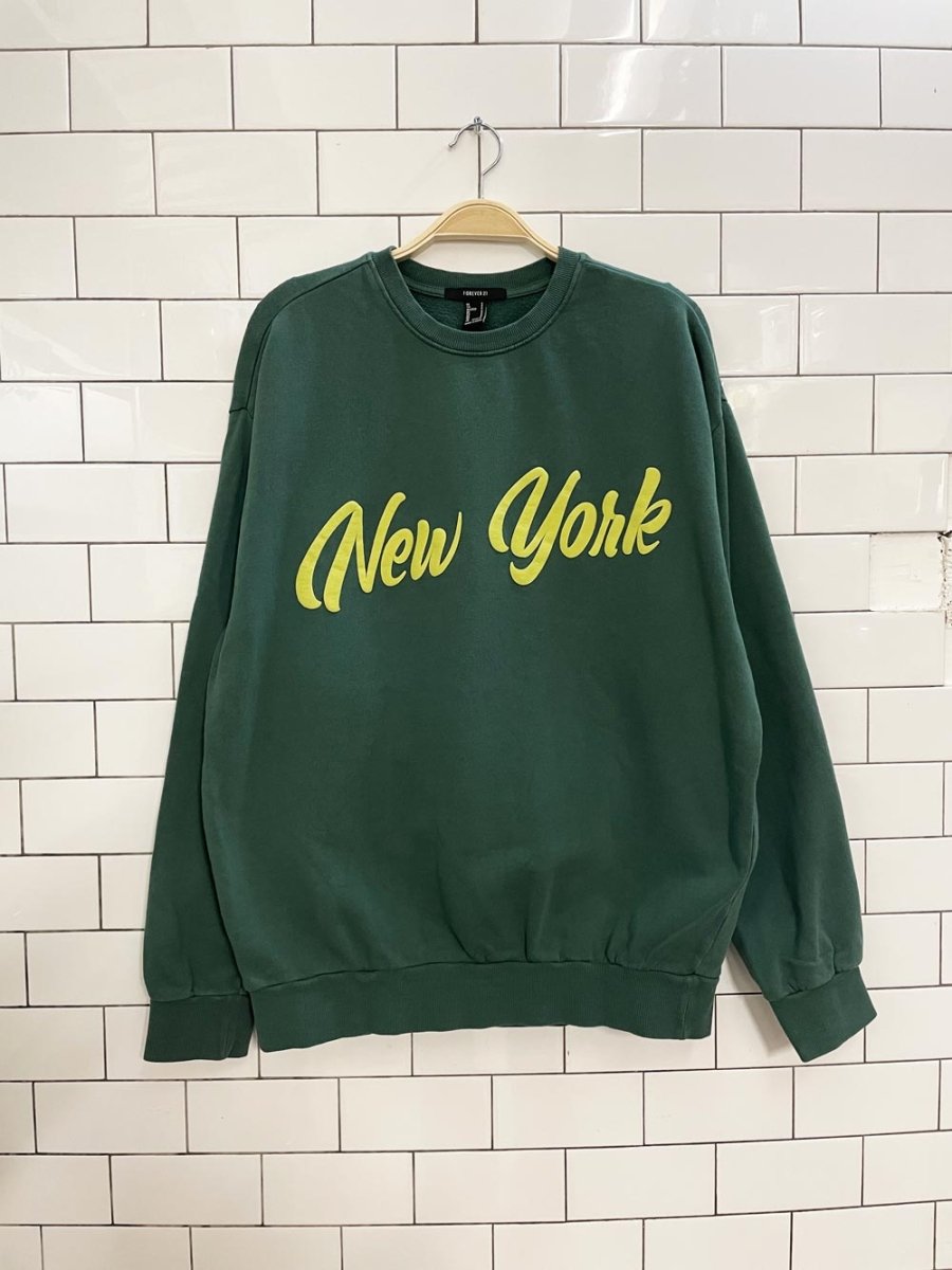 f21 new york script oversized sweatshirt - good market thrift store