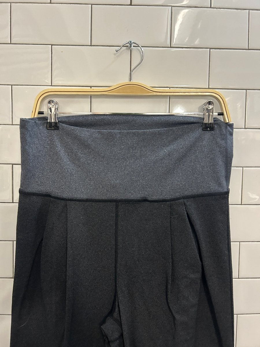 lululemon high rise pleated yoga joggers - good market thrift store