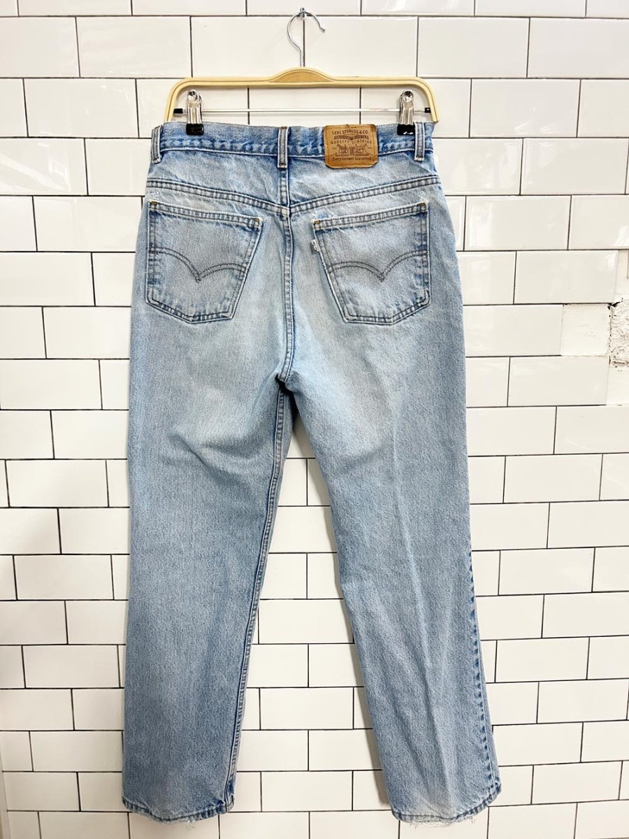vintage 90s levis white tab distressed straight jeans - good market thrift store