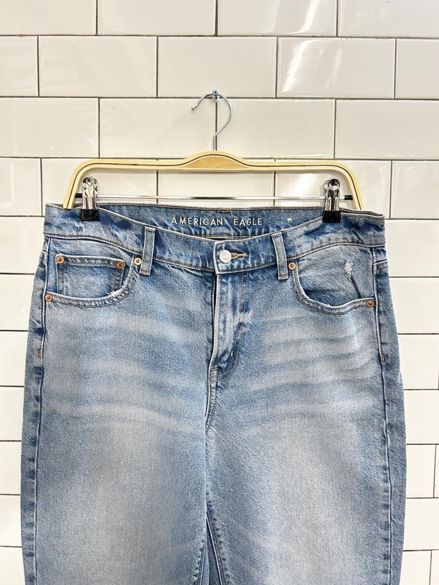 vintage 90s levis white tab distressed straight jeans - good market thrift store