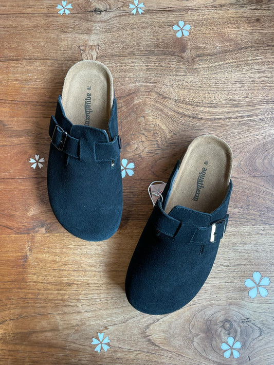 nwot aqautherm faux suede boston clogs