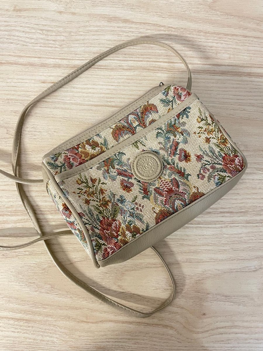 vintage 90s mitzi tapestry purse - good market thrift store