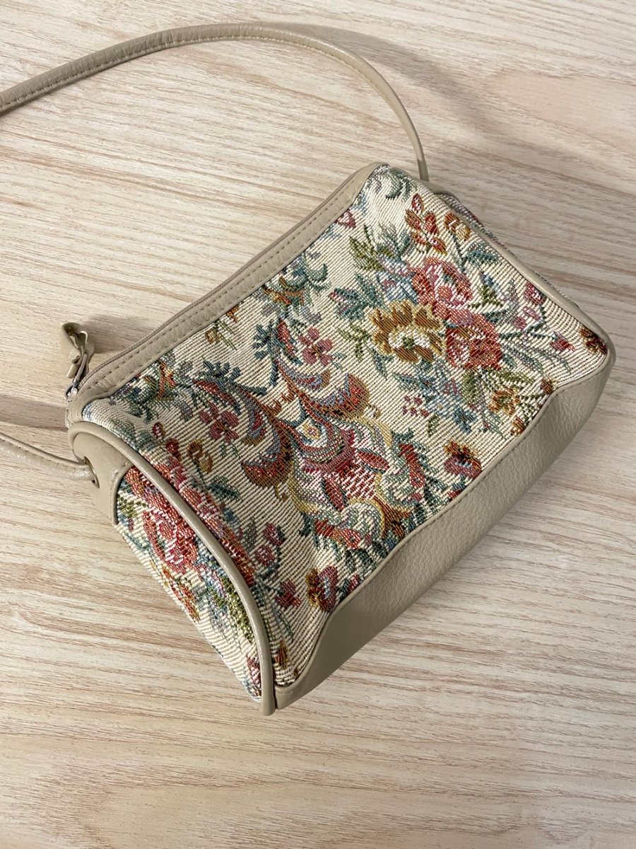 vintage 90s mitzi tapestry purse - good market thrift store