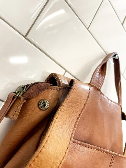 american leather co. minimal backpack - good market thrift store