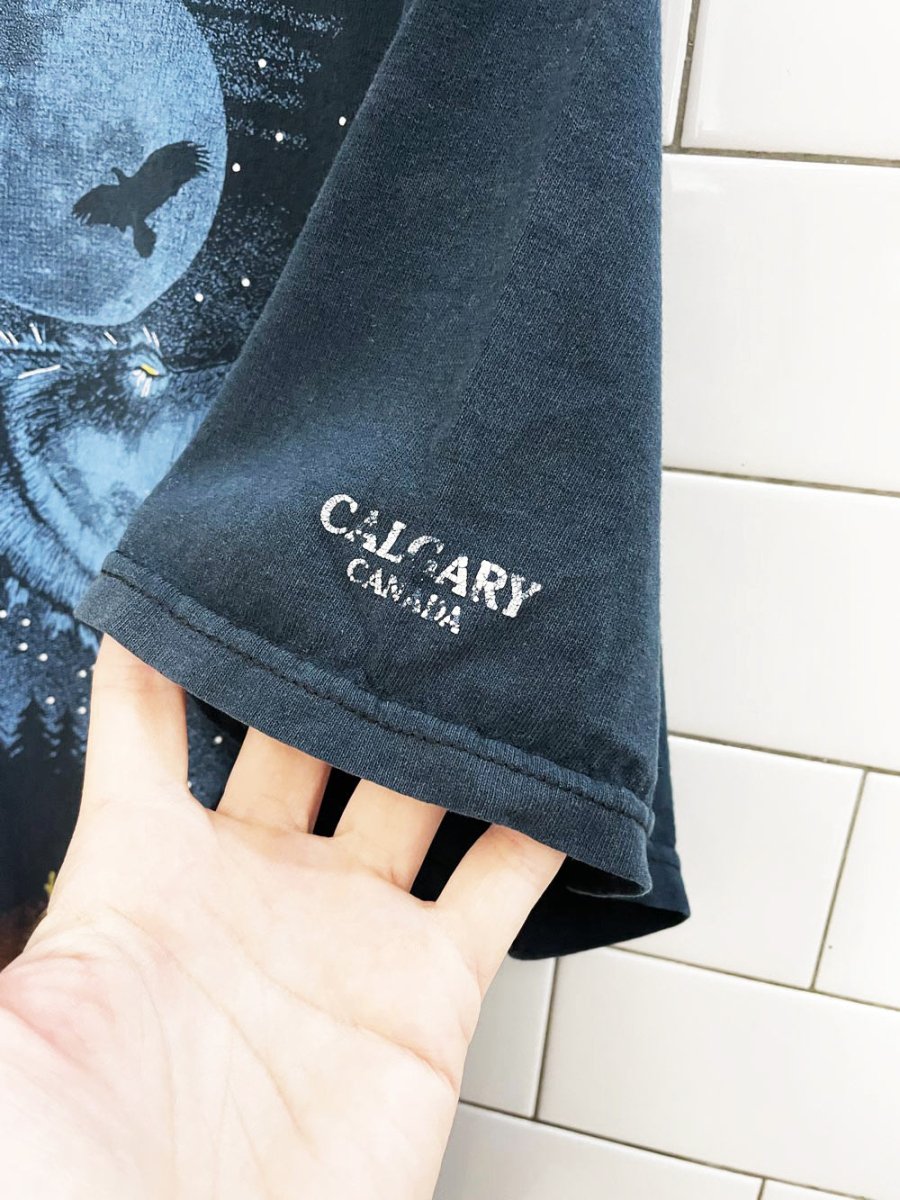 vintage 00s wolf scene graphic tee | alberta | fruit of the loom - good market thrift store