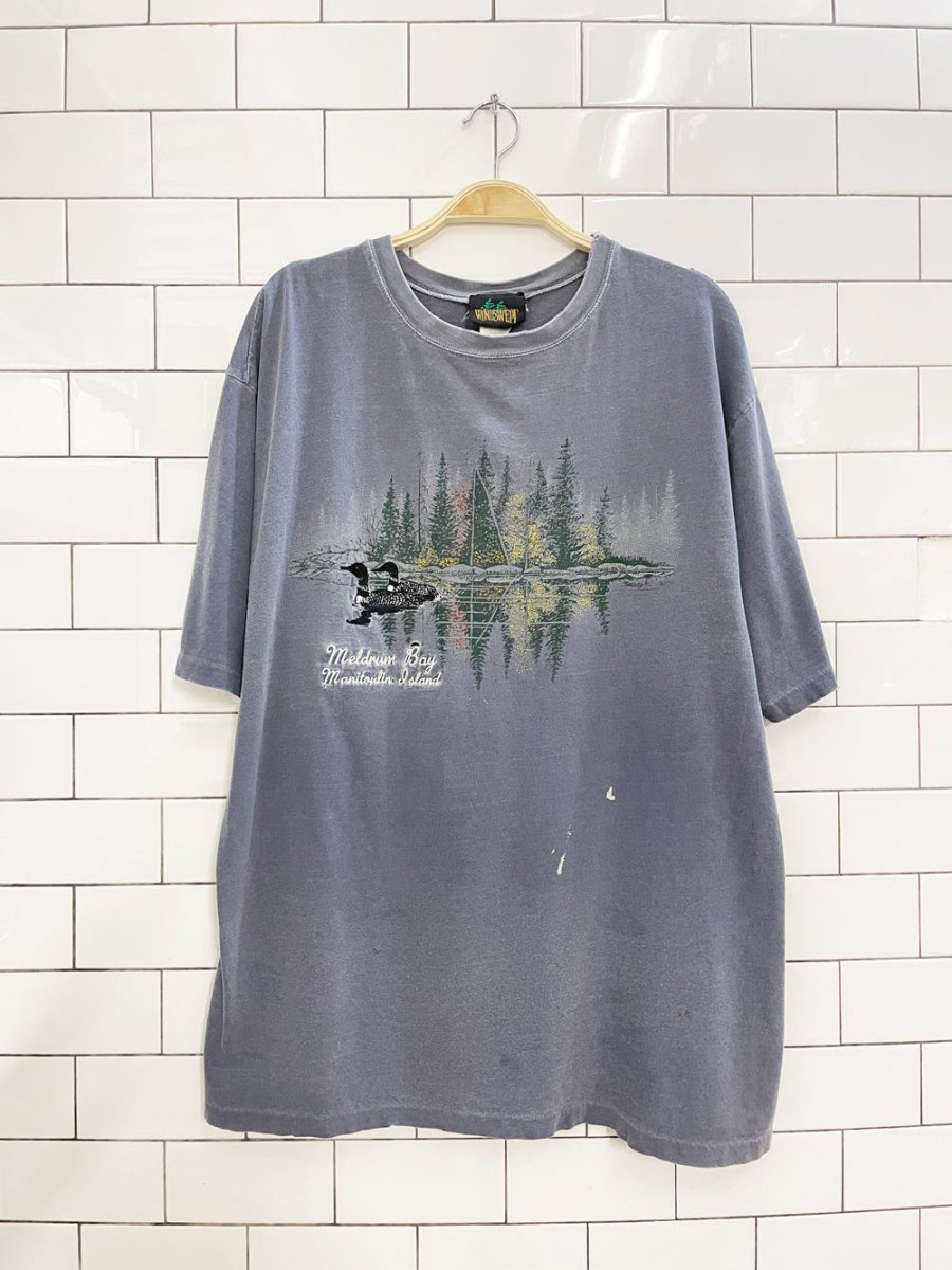 vintage 90s windswept embroidered loon nature scene tee | made in Canada - good market thrift store