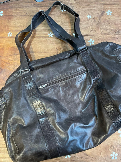 m0851 butter leather duffle bag