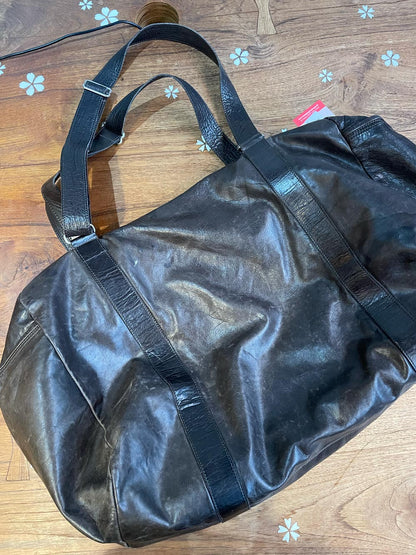 m0851 butter leather duffle bag
