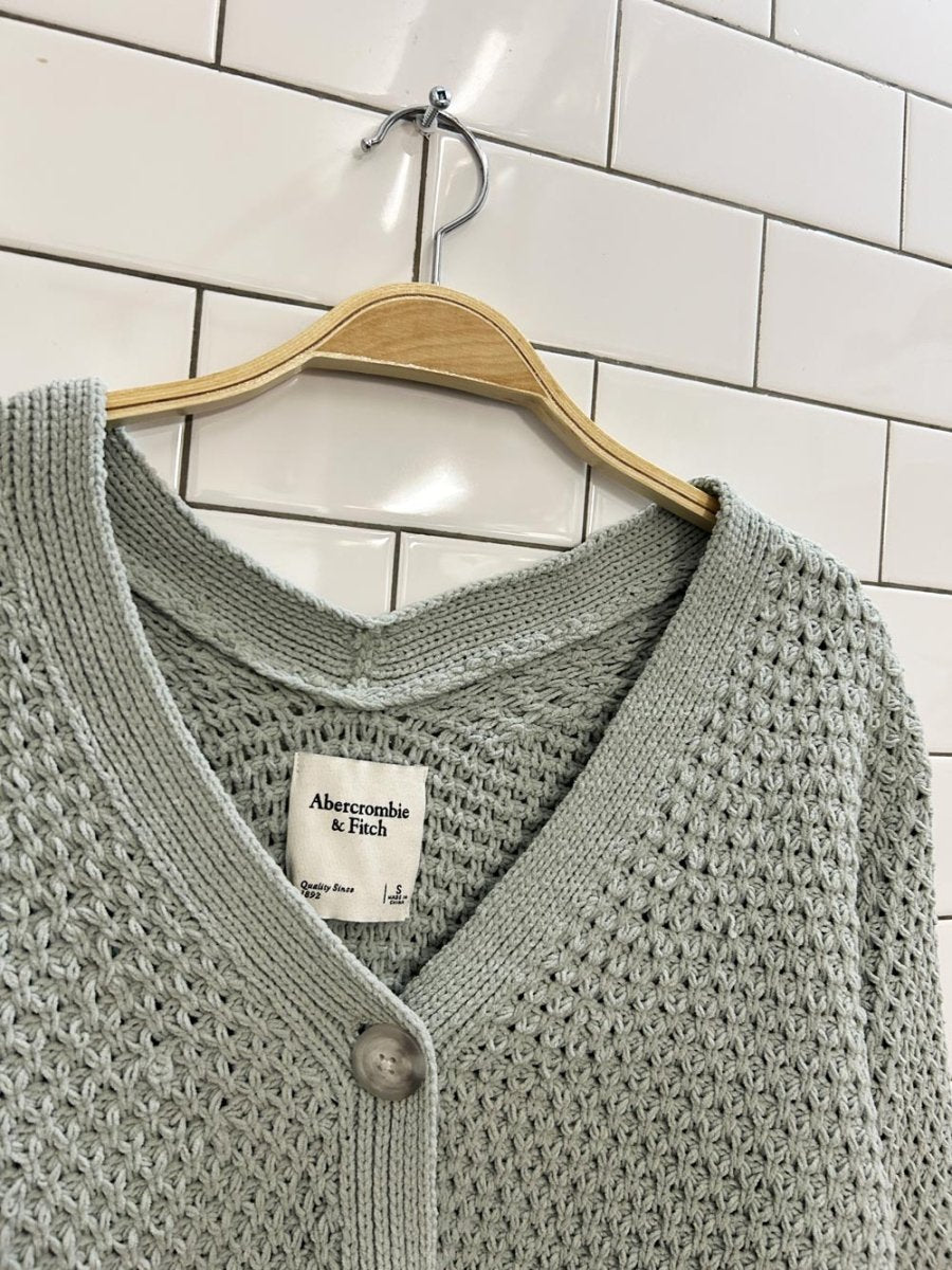 abercrombie & fitch oversized loose knit cardigan - good market thrift store