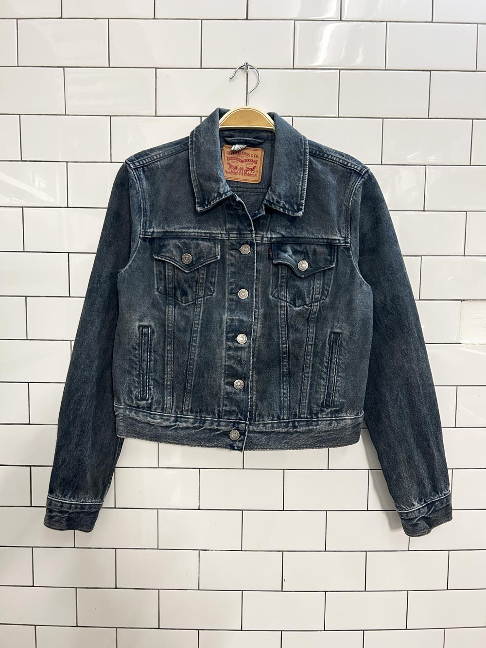 levi's original denim trucker jacket