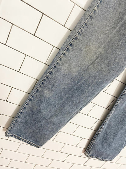 vintage 00s levi's relaxed baggy fit jeans - good market thrift store