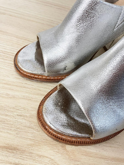 rudsak metallic silver leather open toe heeled mules - good market thrift store