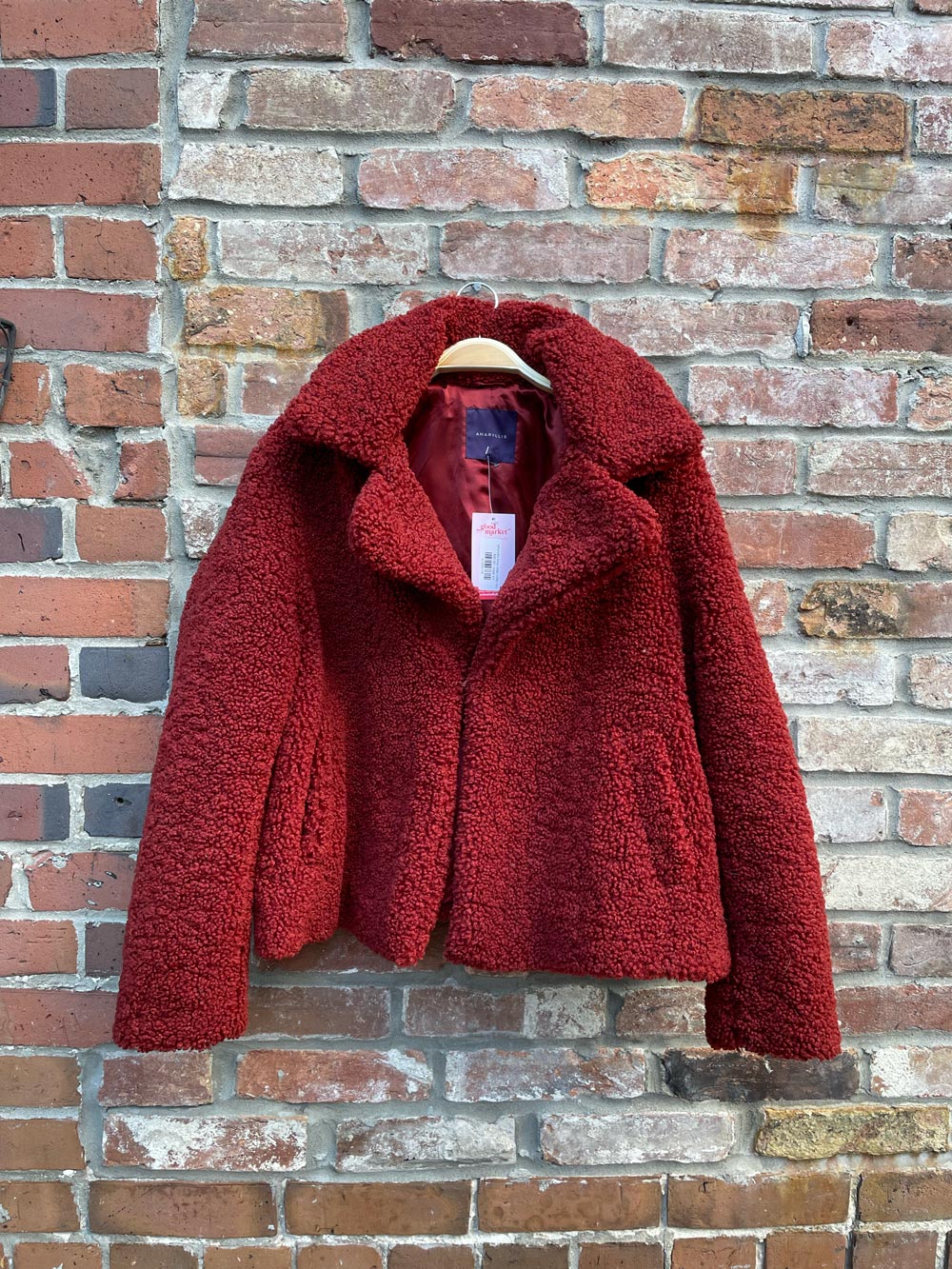 amaryllis boxy crop teddy coat