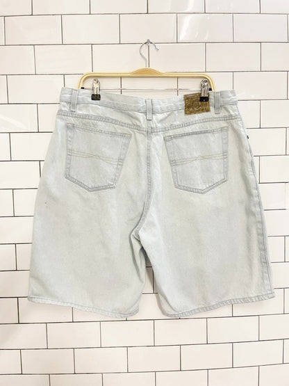 vintage 90s bugle boy long denim shorts - good market thrift store