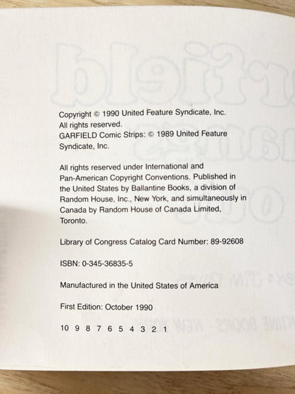 vintage 90s garlfield hangs out comic book - good market thrift store