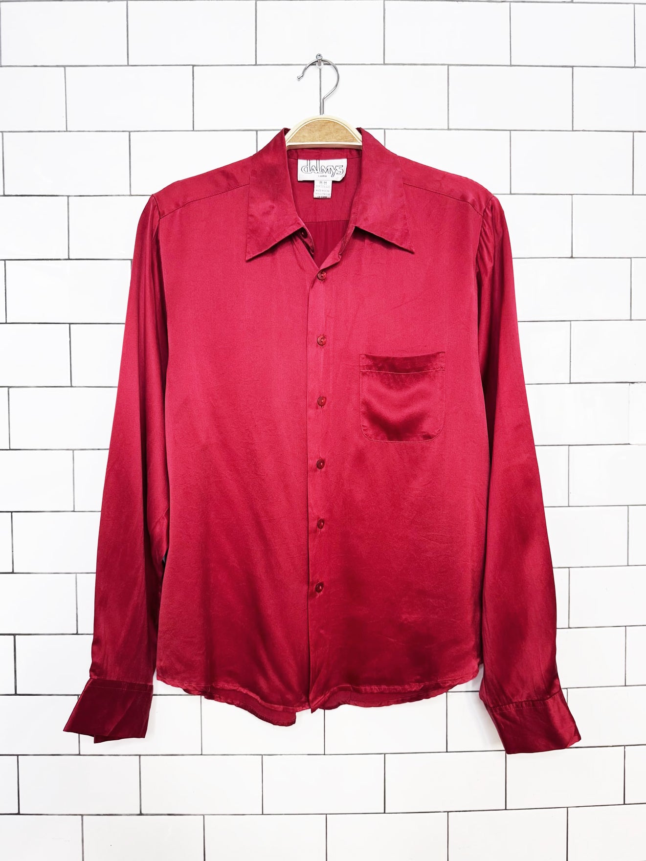 vintage 00s dalmy's 100% silk full button blouse