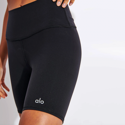 alo high rise 7" bike short