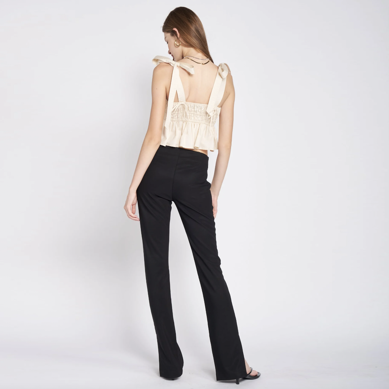 en saison sveta tie shoulder ruched top