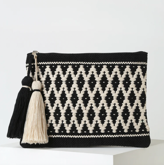 lululs woven tassel clutch