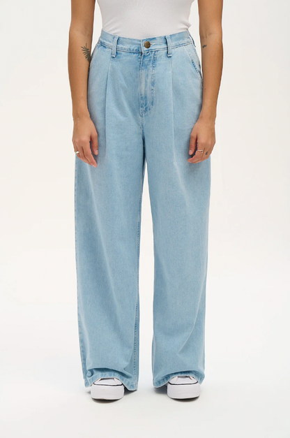 lucy & yak cole pleated wide leg jeans