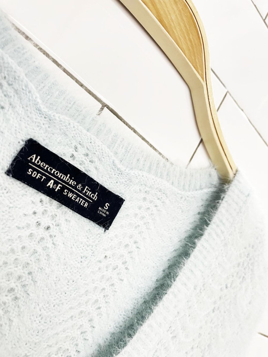 abercrombie & fitch pointelle knit fuzzy cropped cardigan | soft af - good market thrift store