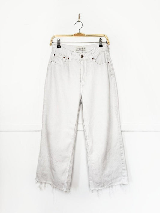 abercrombie the crop wide leg raw hem jeans - good market thrift store