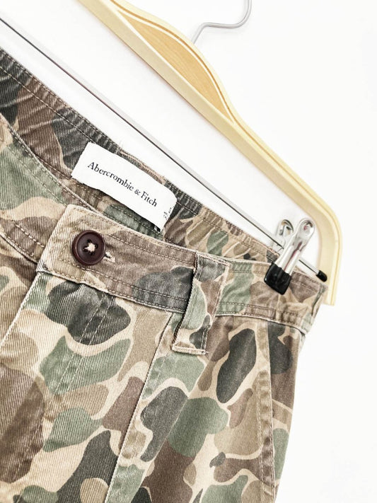 abercrombie ultra baggy camo cargo parachute pant - good market thrift store