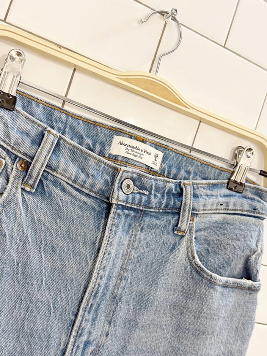 abrecrombie ultra high rise 90's straight leg cuffed jeans | curve love - good market thrift store