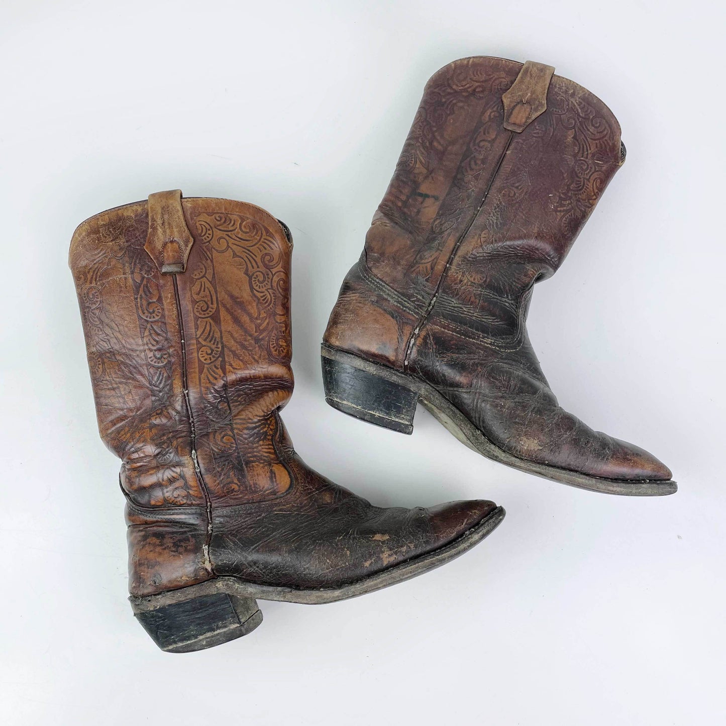 vintage 70s acme tooled leather cowboy boot - size 39