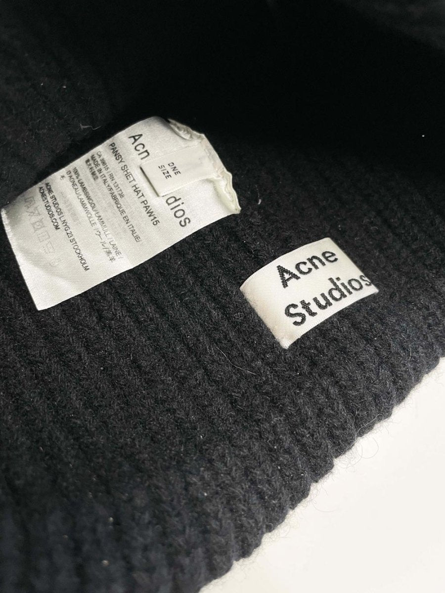 acne studios wool pansy n face toque | made in Italy - good market thrift store