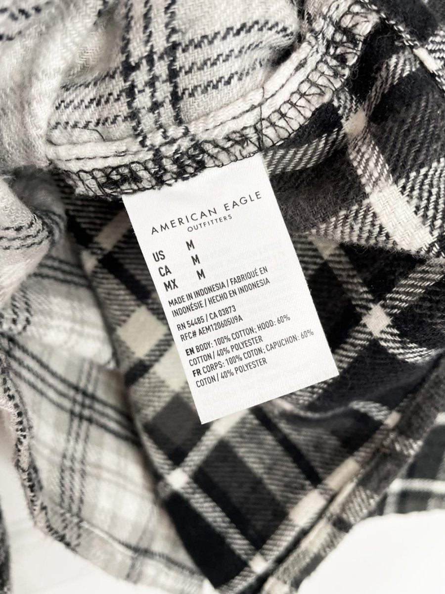 aerie cozy cabin grunge cropped hooded flannel - good market thrift store