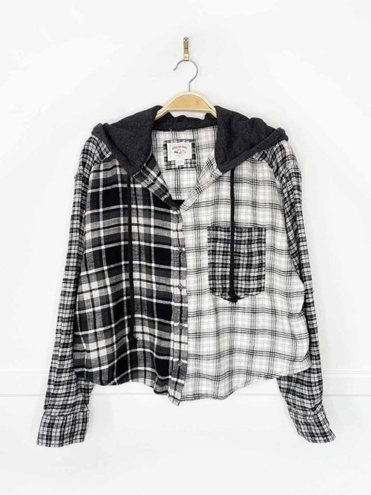 aerie cozy cabin grunge cropped hooded flannel - good market thrift store