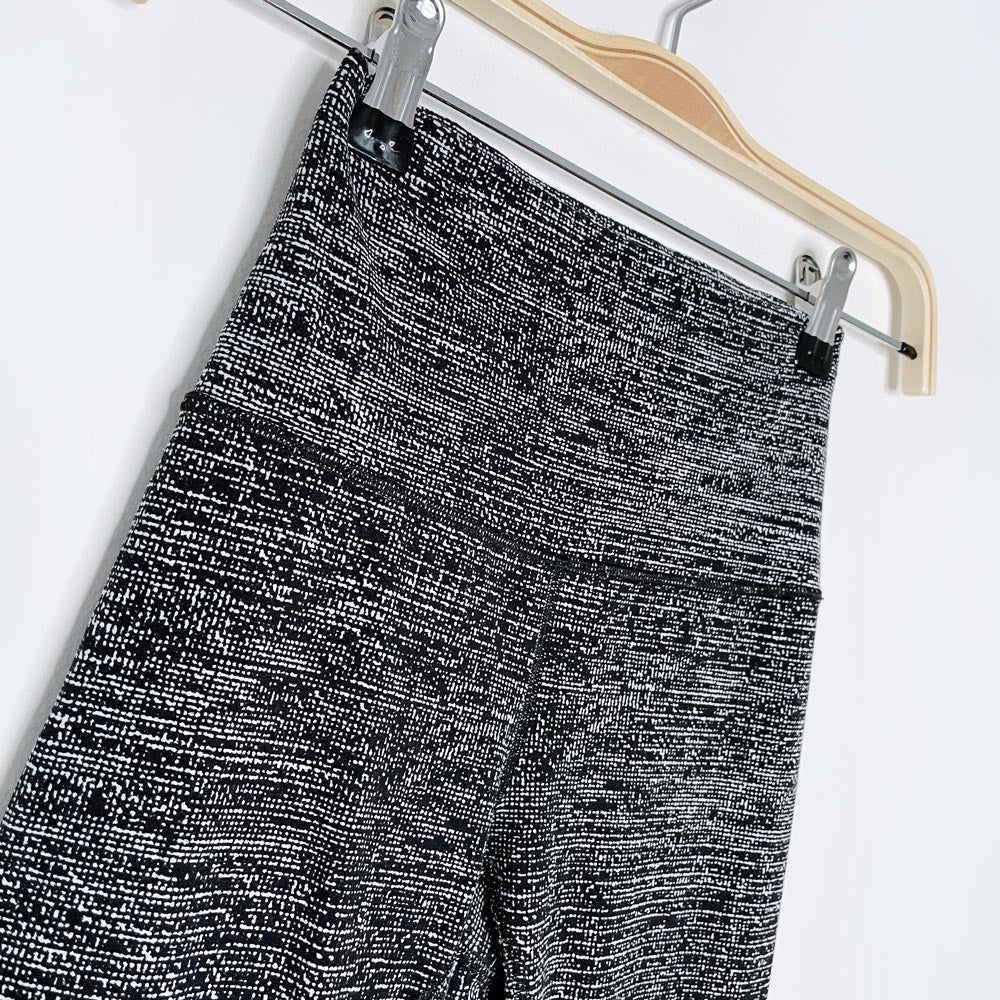 lululemon 2018 align crop 21" nulu