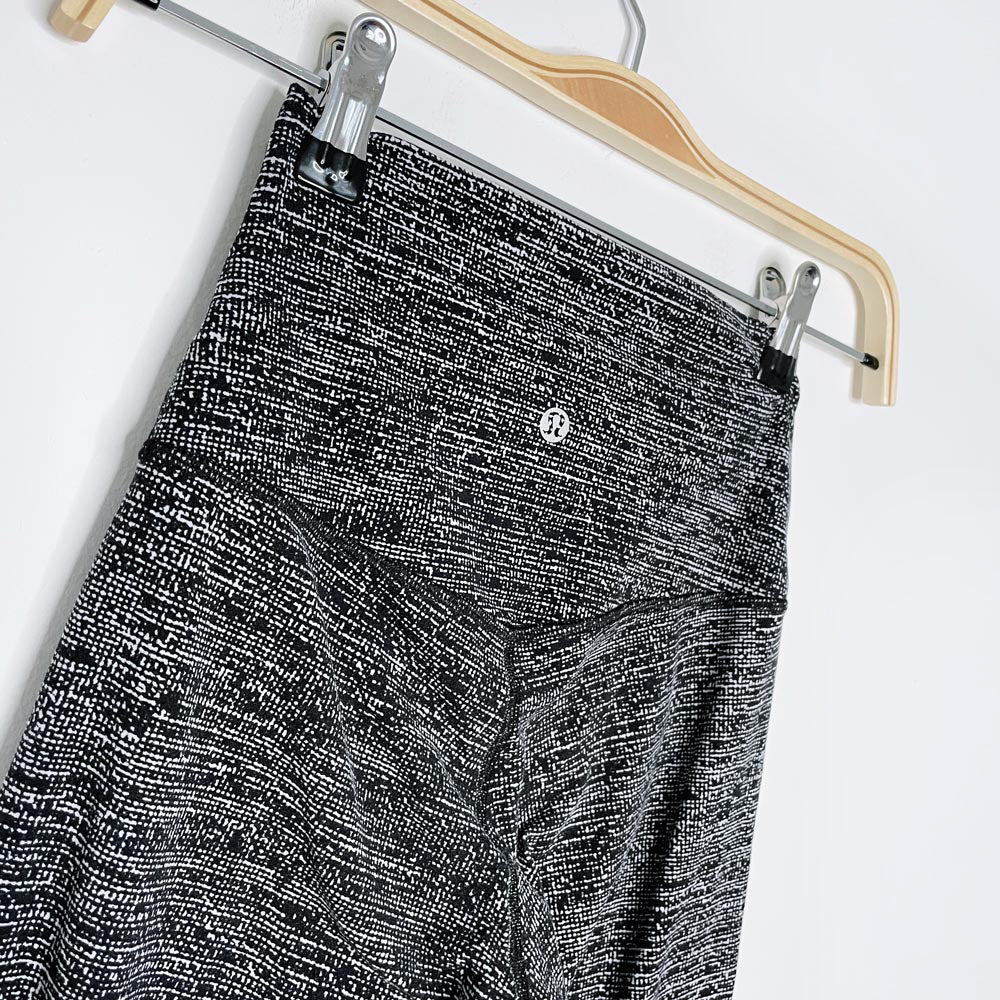 lululemon 2018 align crop 21" nulu