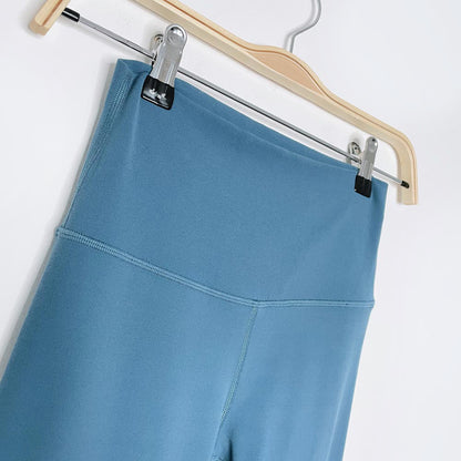 lululemon 2018 align pant II 25" nulu