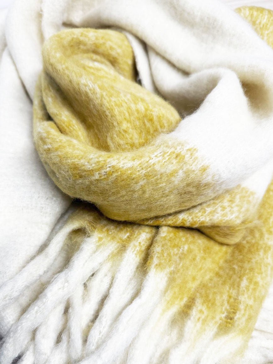 allo allo fuzzy two - tone fringe scarf - good market thrift store